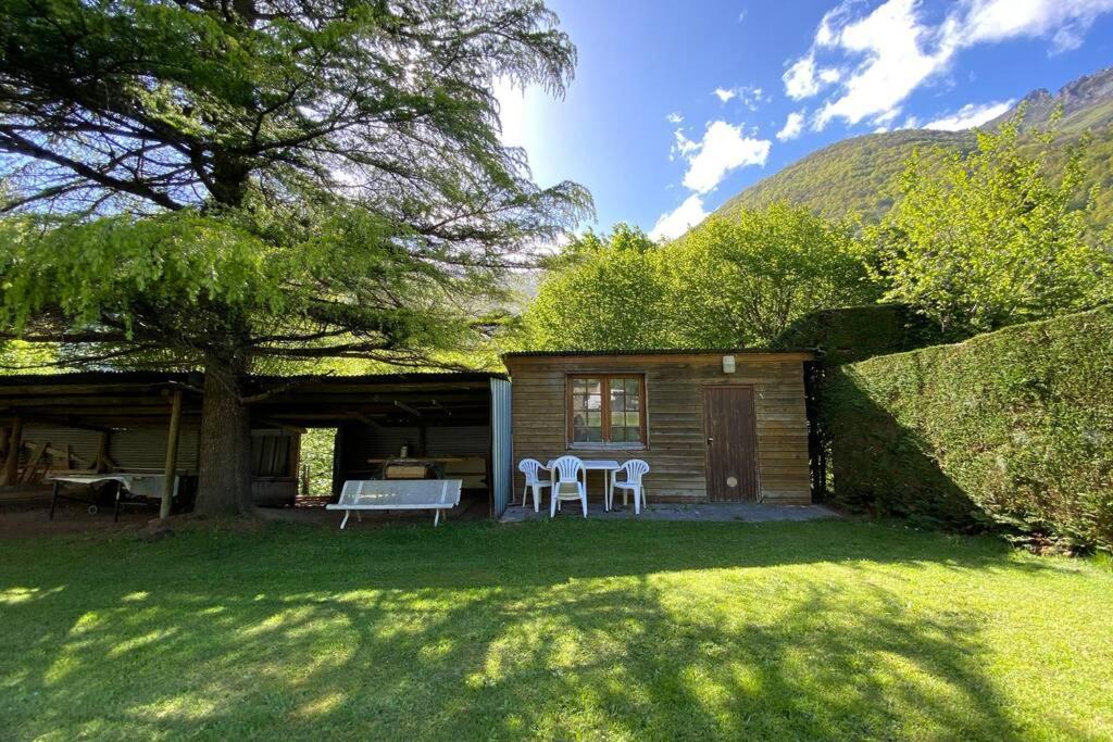 Apartament T2 Ensoleille. Terrasse Et Vaste Jardin Commun Cauterets Zewnętrze zdjęcie