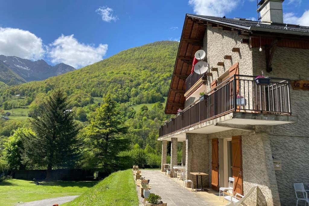 Apartament T2 Ensoleille. Terrasse Et Vaste Jardin Commun Cauterets Zewnętrze zdjęcie
