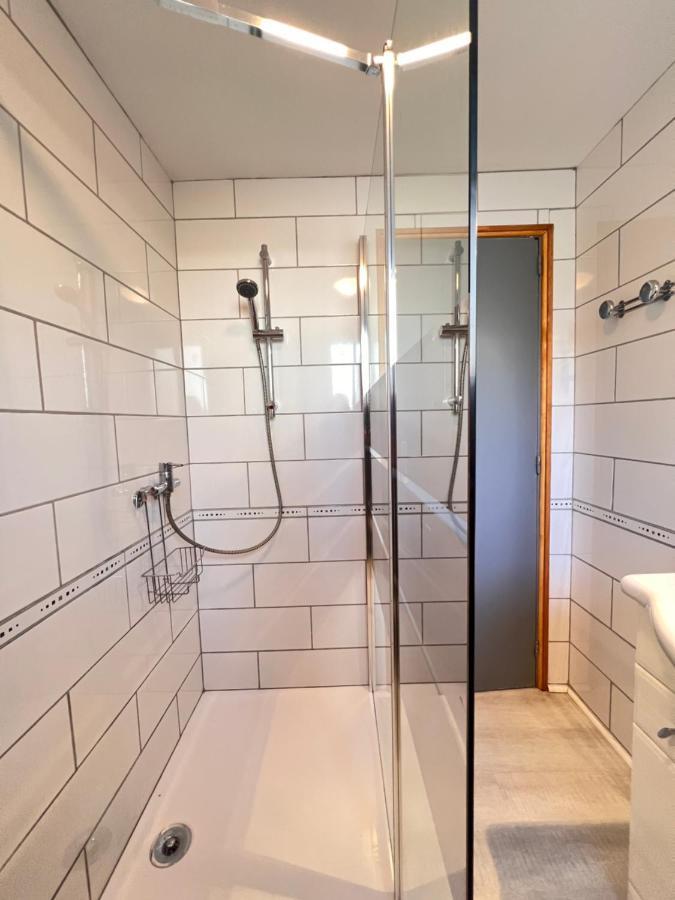 Apartament T2 Ensoleille. Terrasse Et Vaste Jardin Commun Cauterets Zewnętrze zdjęcie